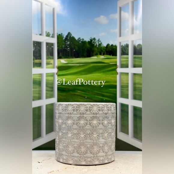 Village Flower (MD) Gray/ Tan Ceramic Planter Pot without drainage hole - Picture 10 of 10